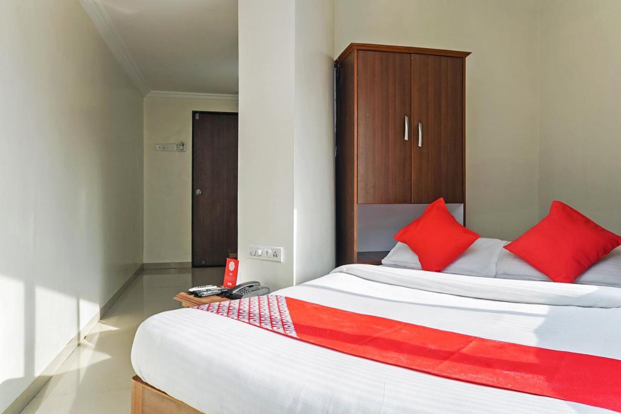 Hotel Rajdeep Pune Exteriör bild