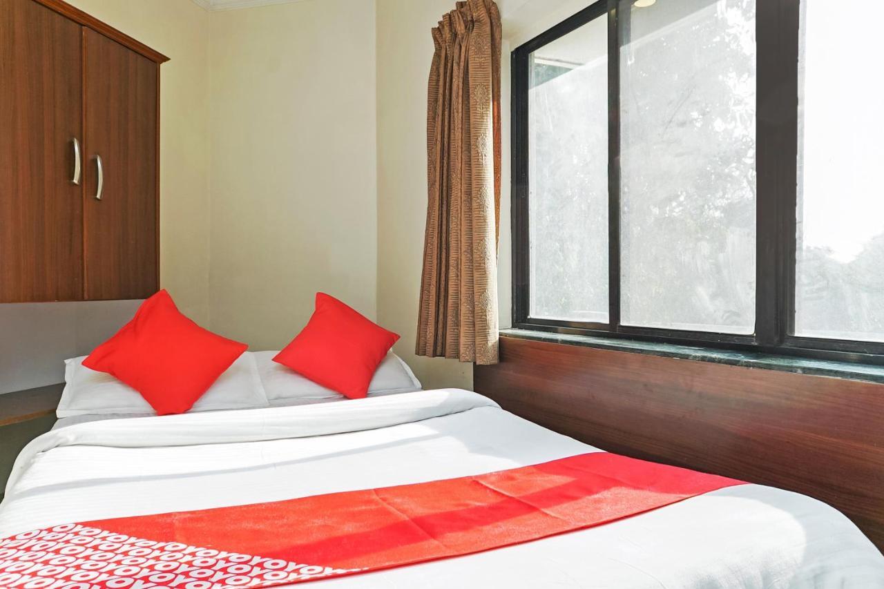 Hotel Rajdeep Pune Exteriör bild
