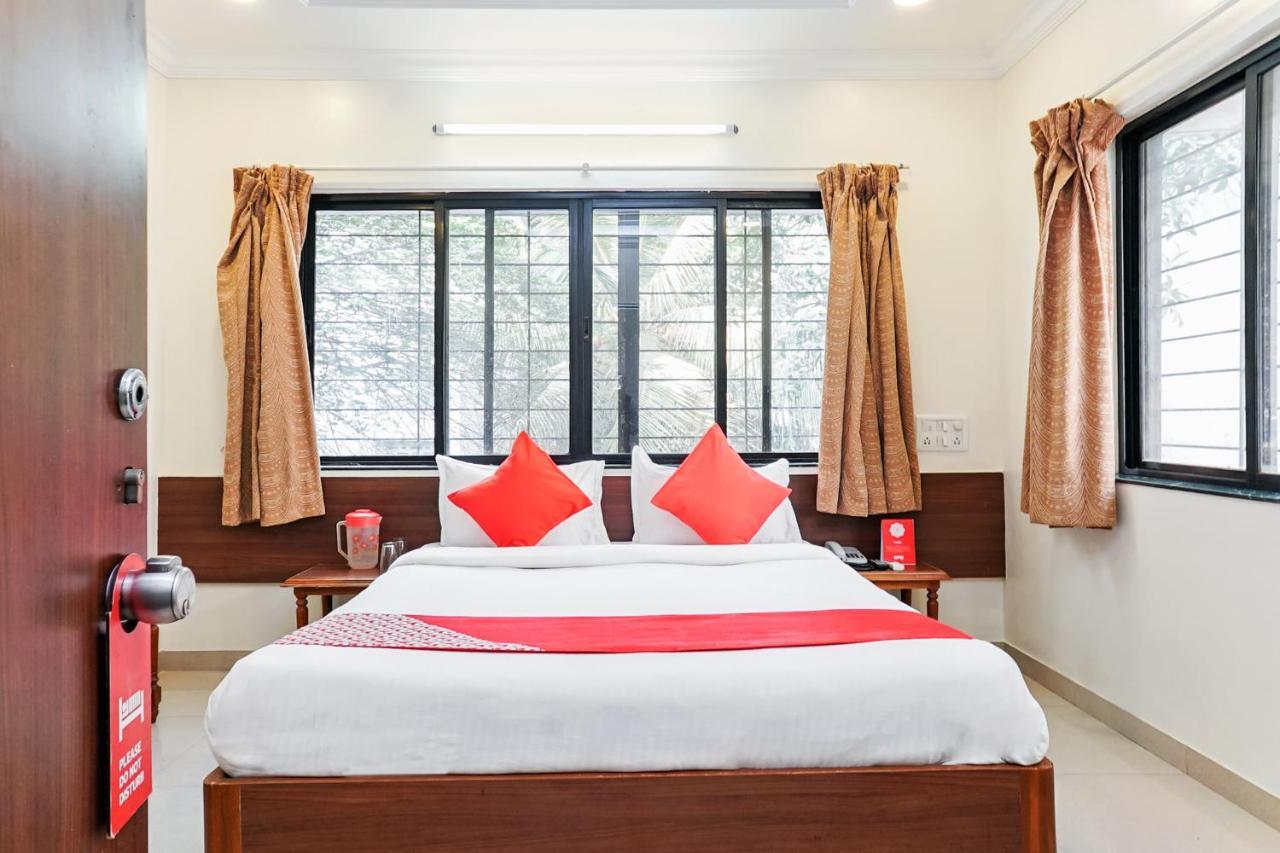 Hotel Rajdeep Pune Exteriör bild