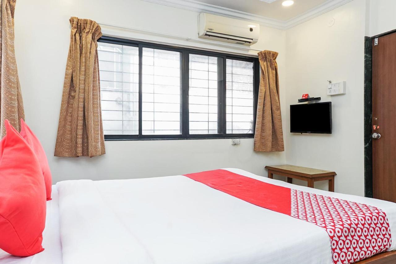Hotel Rajdeep Pune Exteriör bild